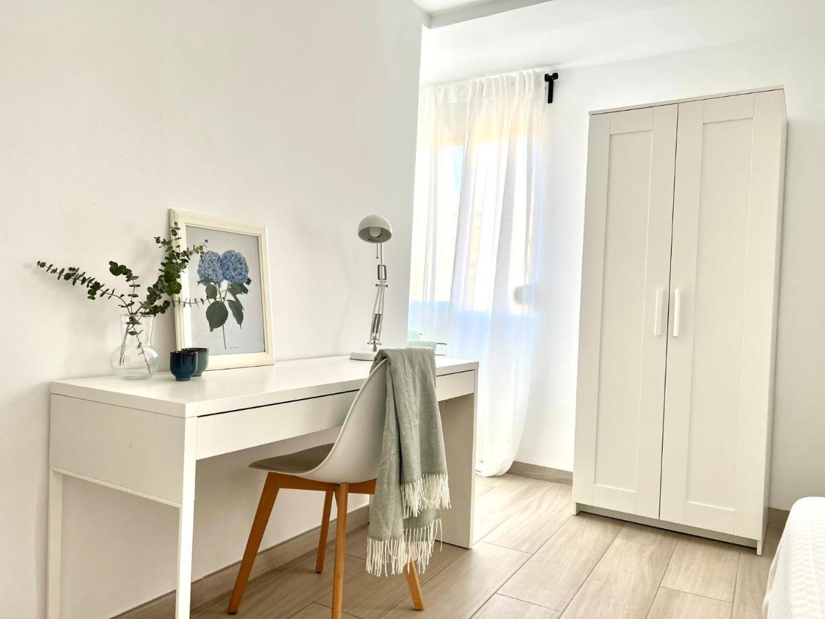 Acogedor apartamento cerca de la playa Apartamento Valencia Exterior foto